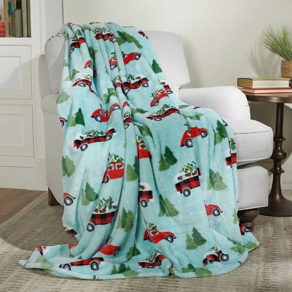 Berkshire Driving Dogs Christmas Throw Blanket